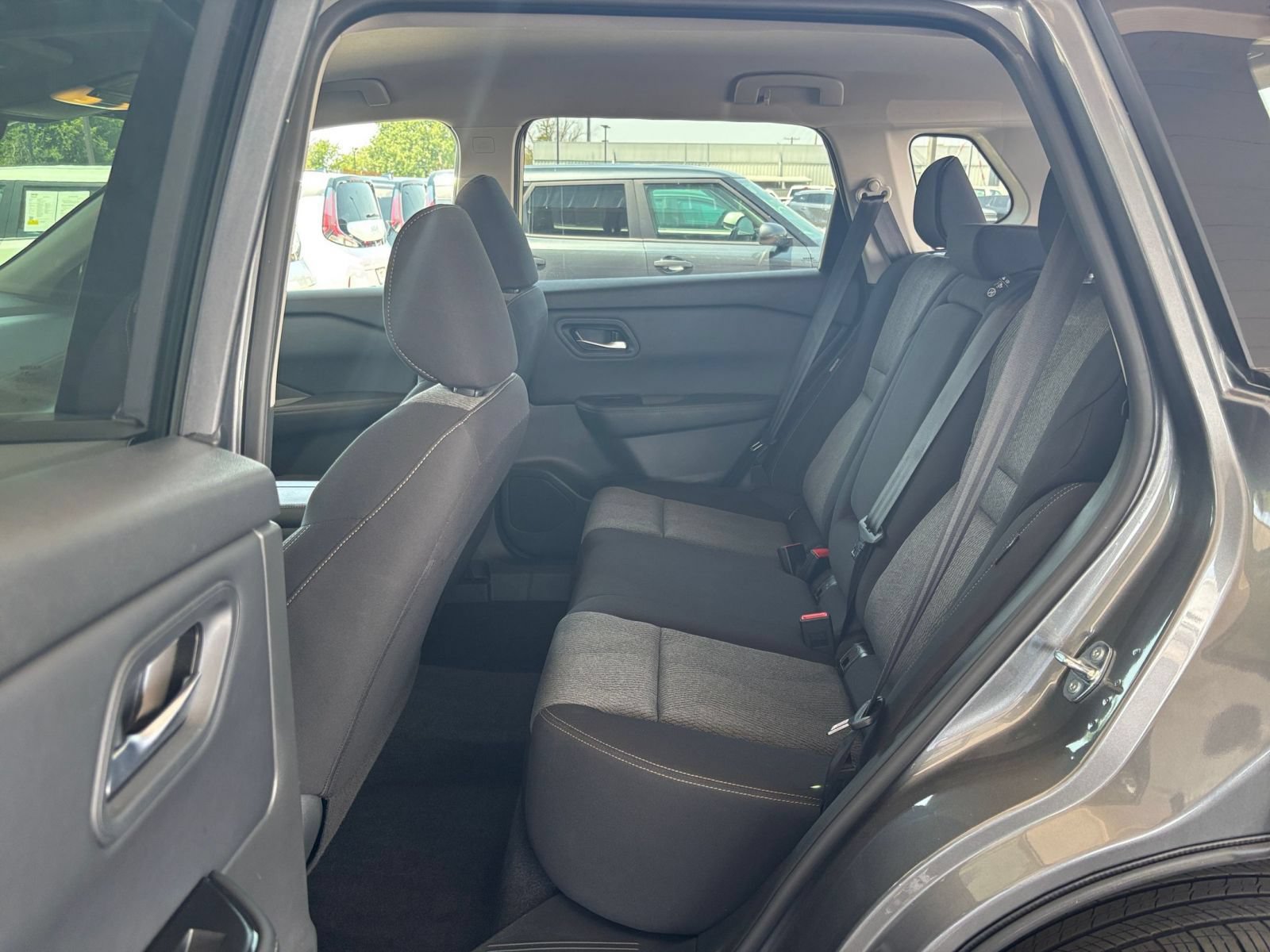 Used 2026 Nissan Rogue SV AWD/4WD image 28