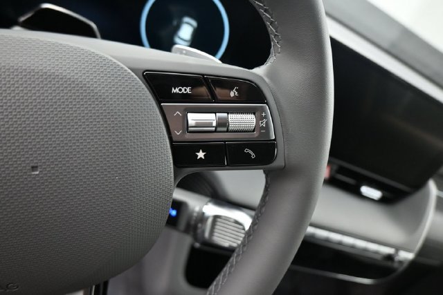 New 2027 Hyundai Ioniq 5 SE AWD/4WD image 18