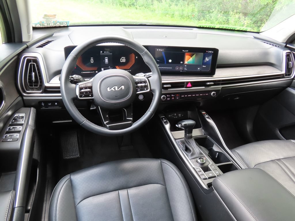 Used 2024 Kia Sorento X-Line EX AWD/4WD image 4