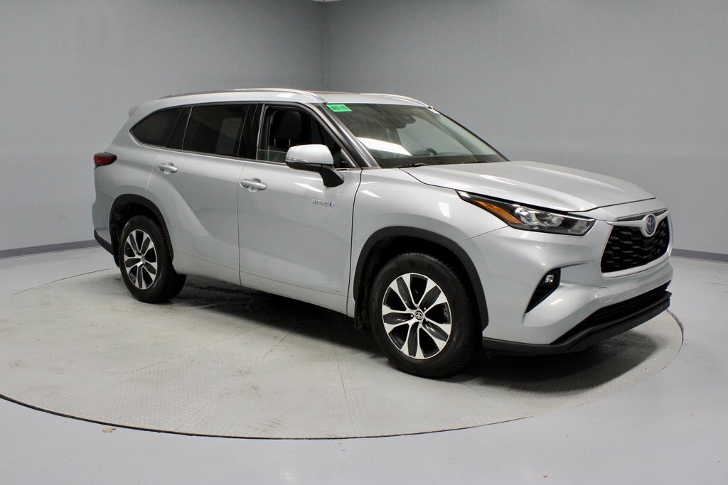 Used 2020 Toyota Highlander XLE