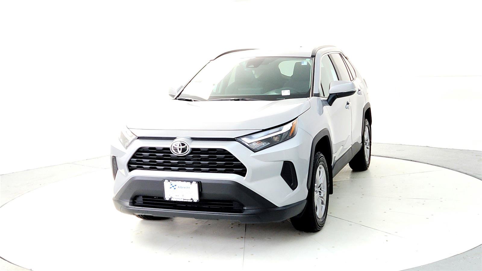 Certified 2025 Toyota RAV4 XLE image 2