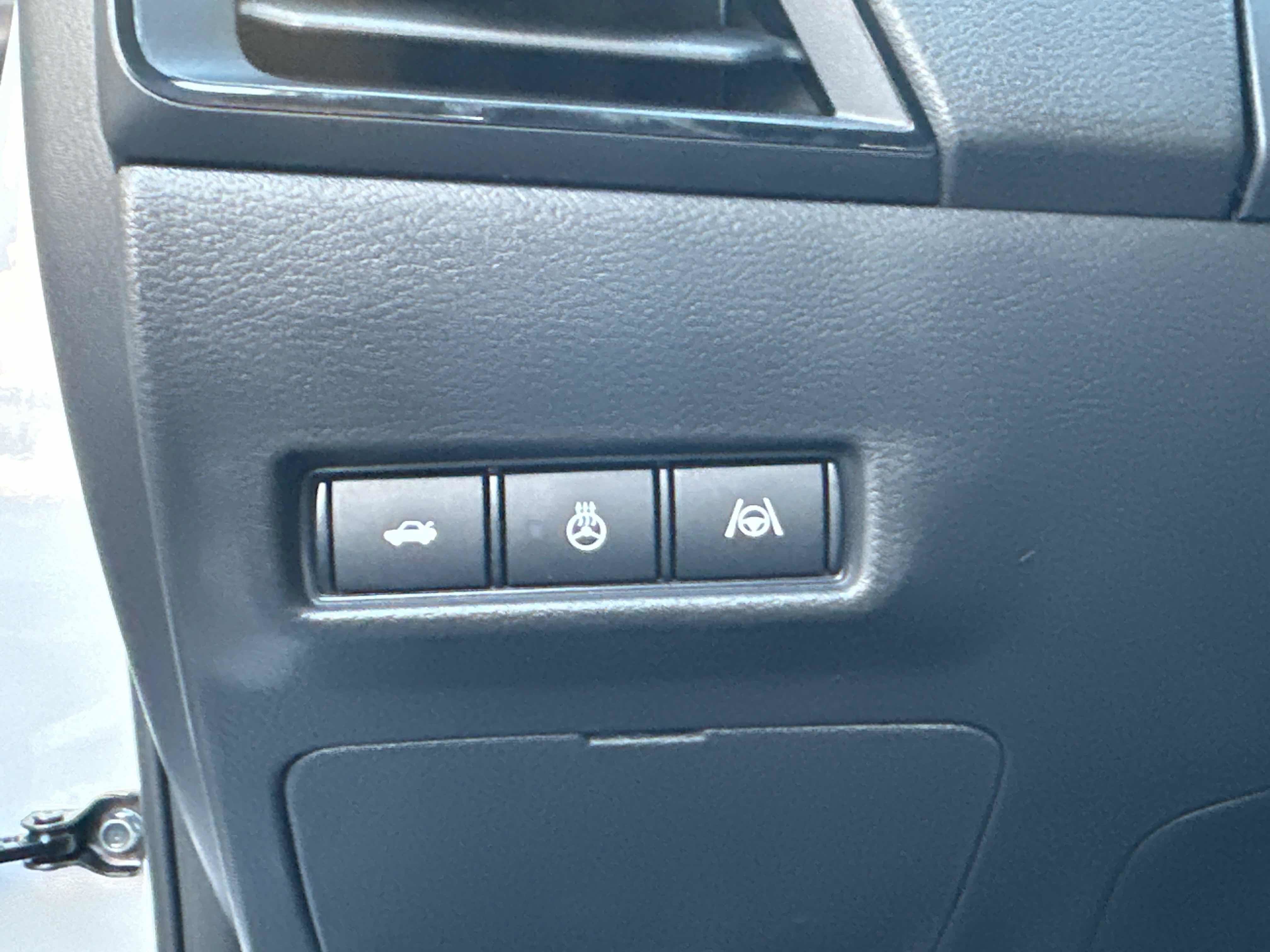 New 2026 Nissan Sentra SR w/ SR Premium Package FWD image 22