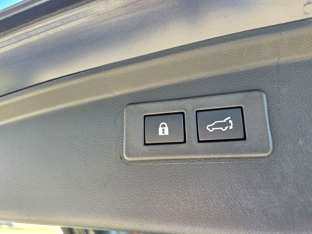 Used 2025 Subaru Outback Premium image 14