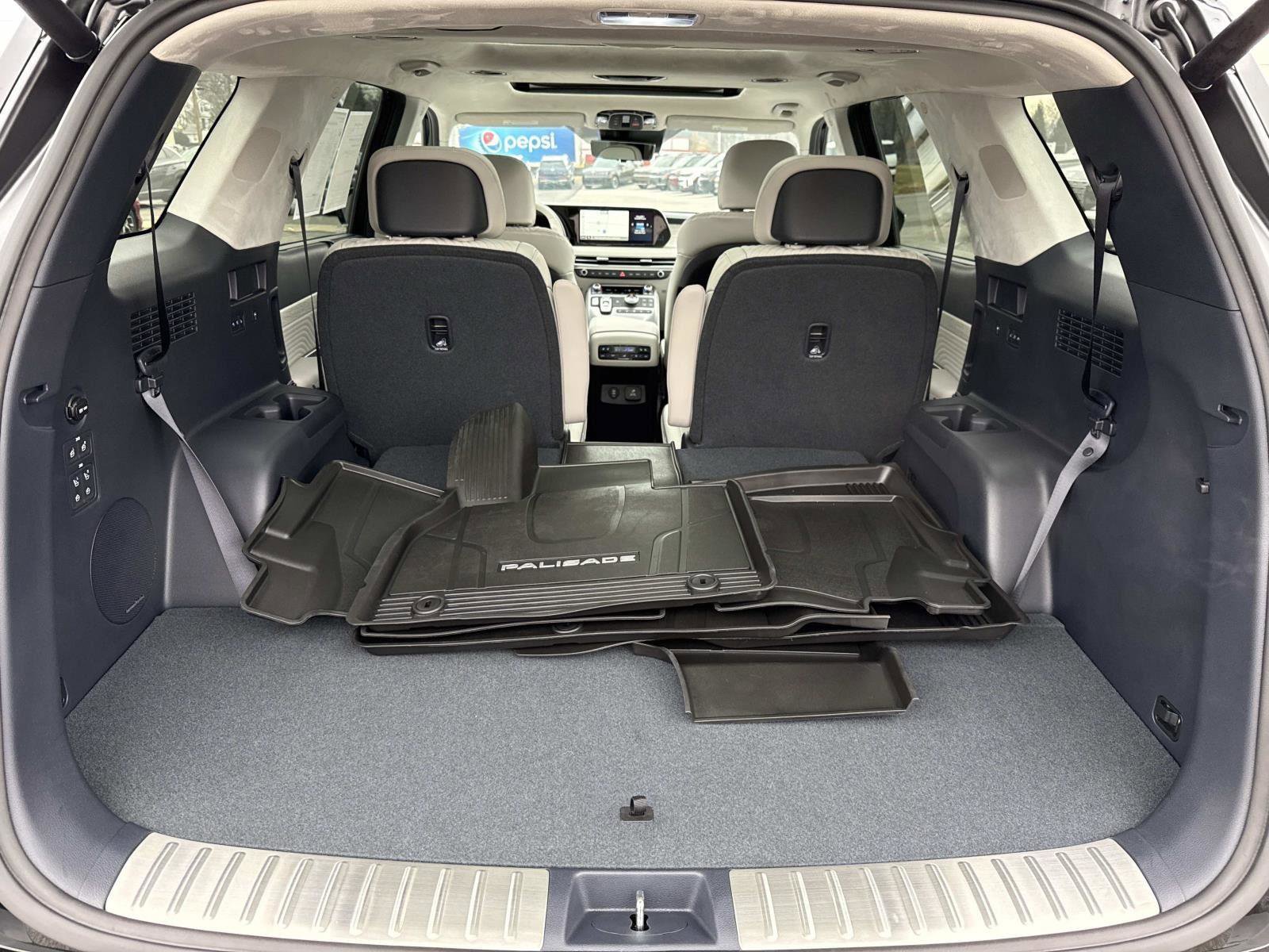 Used 2025 Hyundai Palisade Calligraphy image 22