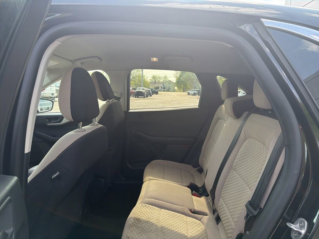 Used 2022 Ford Escape SE FWD image 5