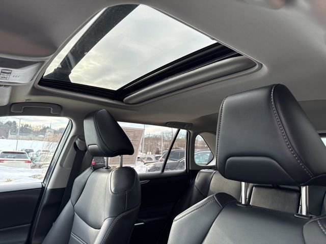 Used 2023 Toyota RAV4 XLE Premium image 25