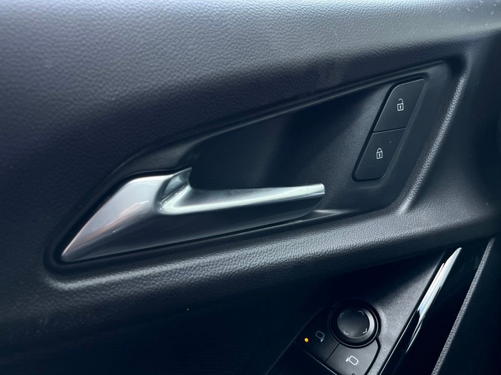 New 2026 Chevrolet Equinox LT image 13