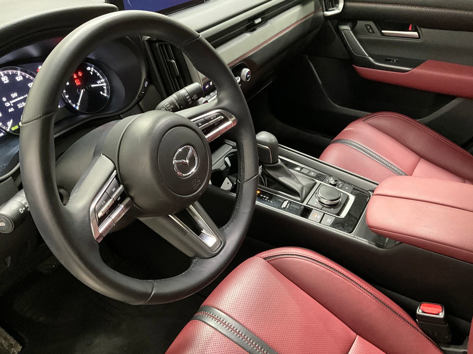 Used 2025 MAZDA CX-50 AWD 2.5 Hybrid w/ Premium Pkg image 13