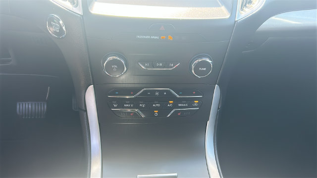 Certified 2019 Ford Edge SEL w/ Equipment Group 201A FWD image 21