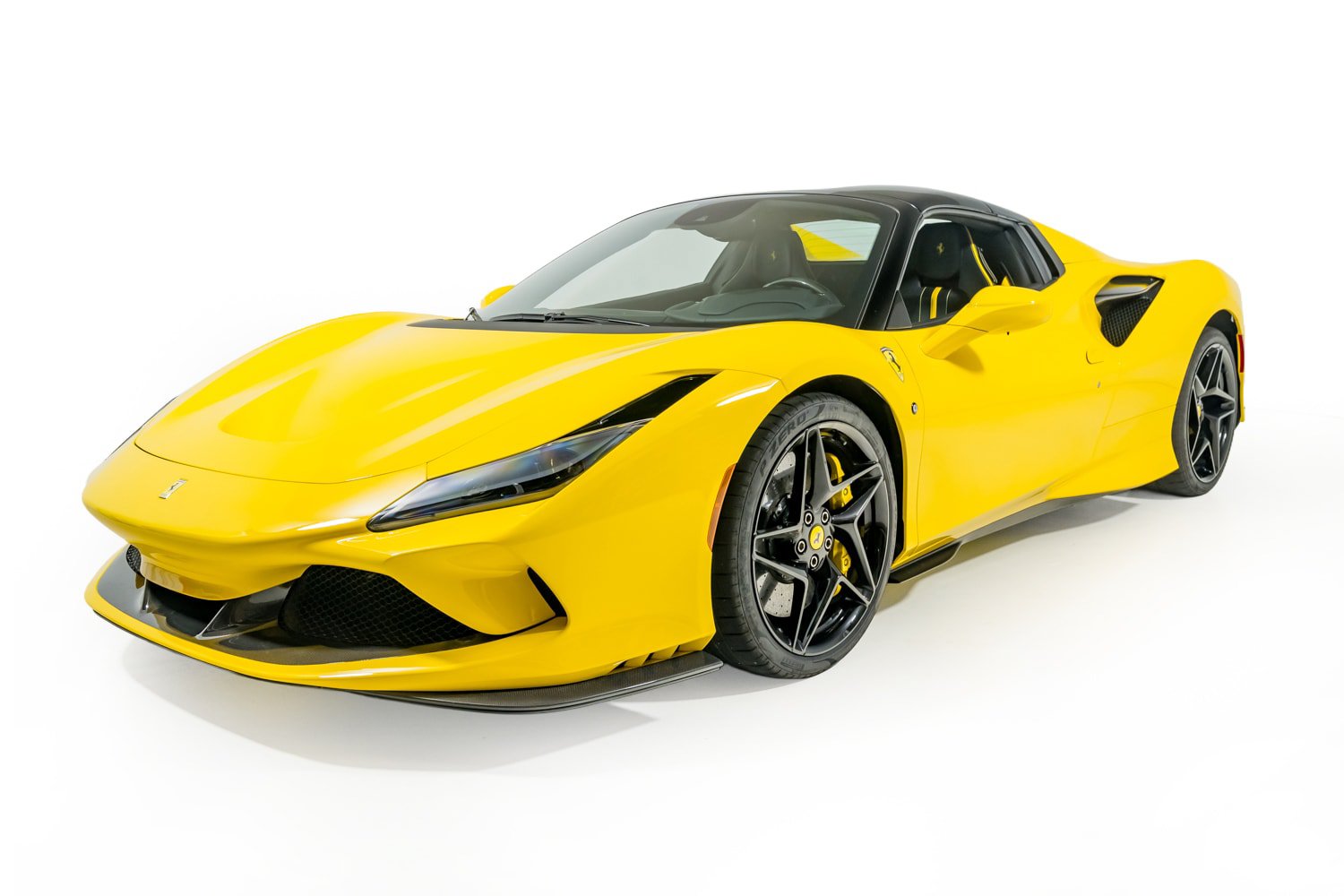 Used 2022 Ferrari F8 Tributo RWD image 2