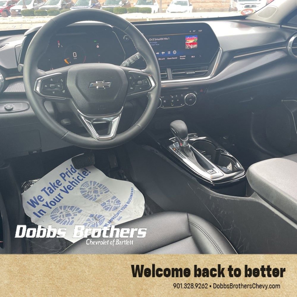 Used 2024 Chevrolet Trax ACTIV w/ Sunroof Package image 15