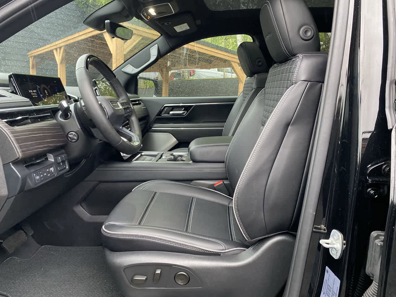 Used 2025 GMC Sierra EV Denali AWD/4WD image 13
