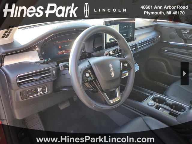 Used 2023 Lincoln Corsair AWD image 13