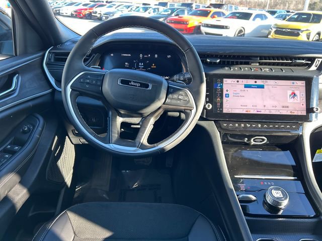 New 2026 Jeep Grand Cherokee Altitude image 10