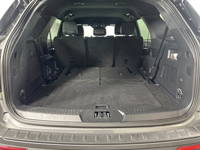 Used 2025 Ford Explorer ST-Line w/ ST-Line Street Pack image 13