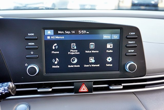 Certified 2026 Hyundai Elantra Sport FWD image 35