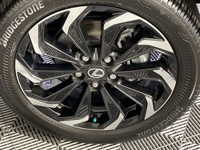 Used 2025 Lexus UX 300h AWD w/ Accessory Package (Z2) image 29