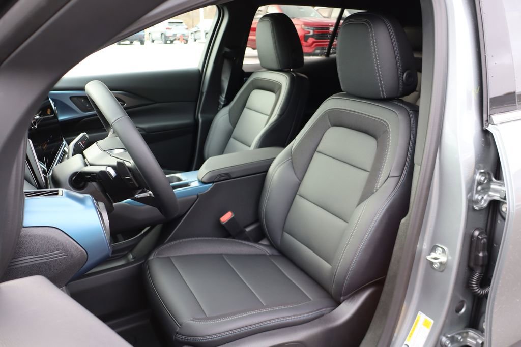 New 2026 Chevrolet Equinox EV LT image 11