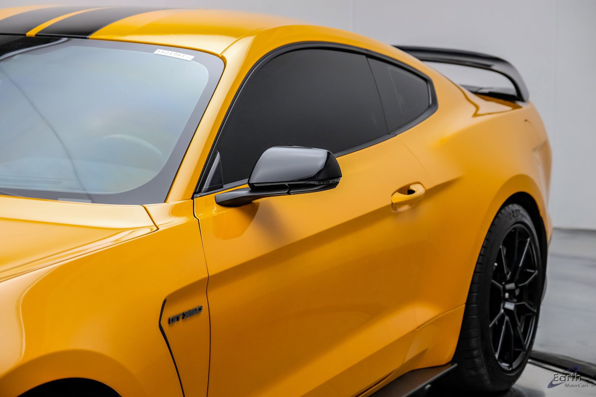 Used 2019 Ford Mustang Shelby GT350 w/ Technology Package RWD image 25