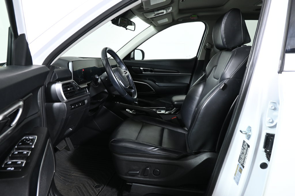 Used 2024 Kia Telluride S w/ S Sunroof Package AWD/4WD image 3