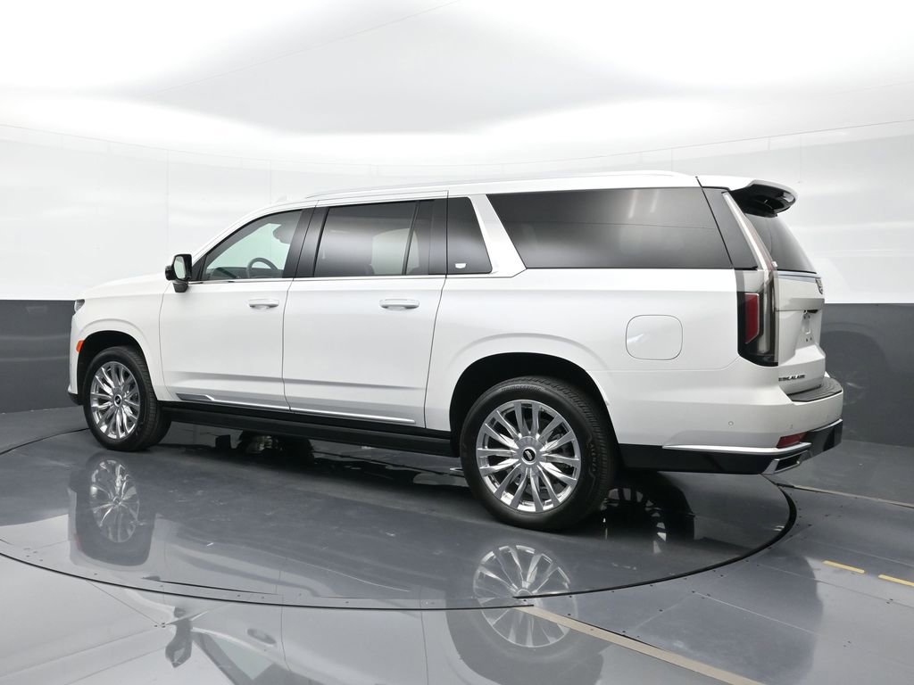 Used 2024 Cadillac Escalade ESV Premium Luxury w/ Performance Package image 3