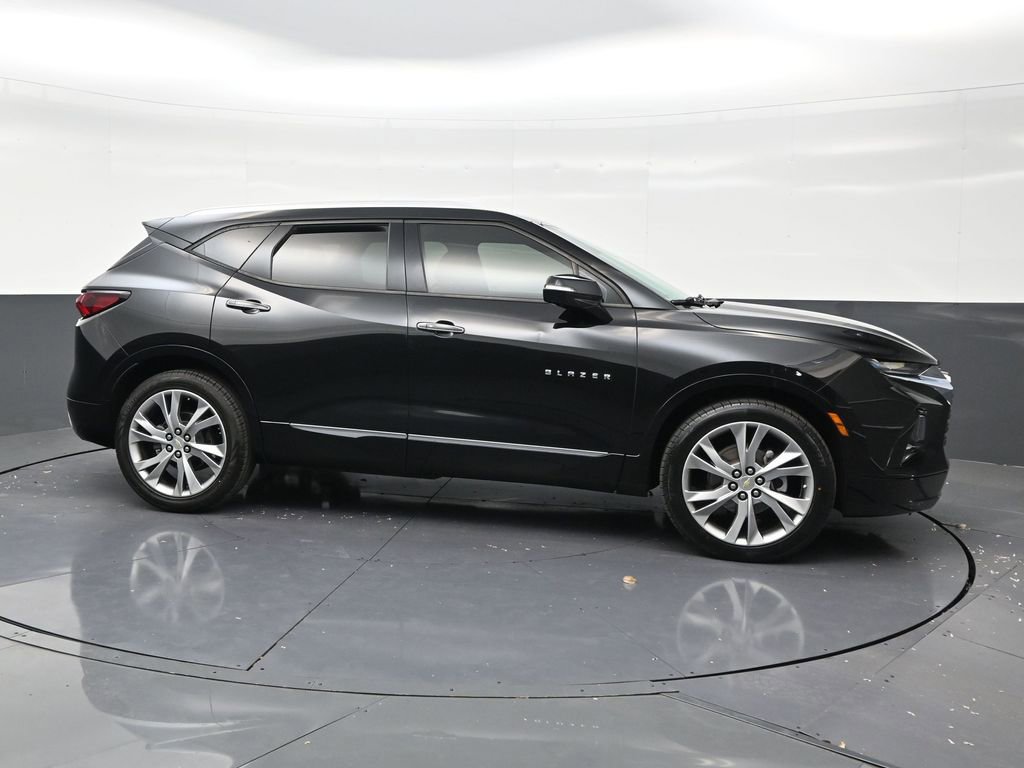 Used 2019 Chevrolet Blazer Premier w/ Sun and Wheels Package FWD image 6
