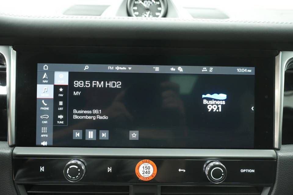 Certified 2026 Porsche Macan AWD/4WD image 18