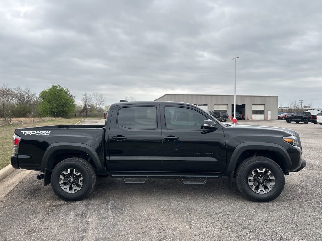 Used 2023 Toyota Tacoma TRD Off-Road w/ Technology Package image 5