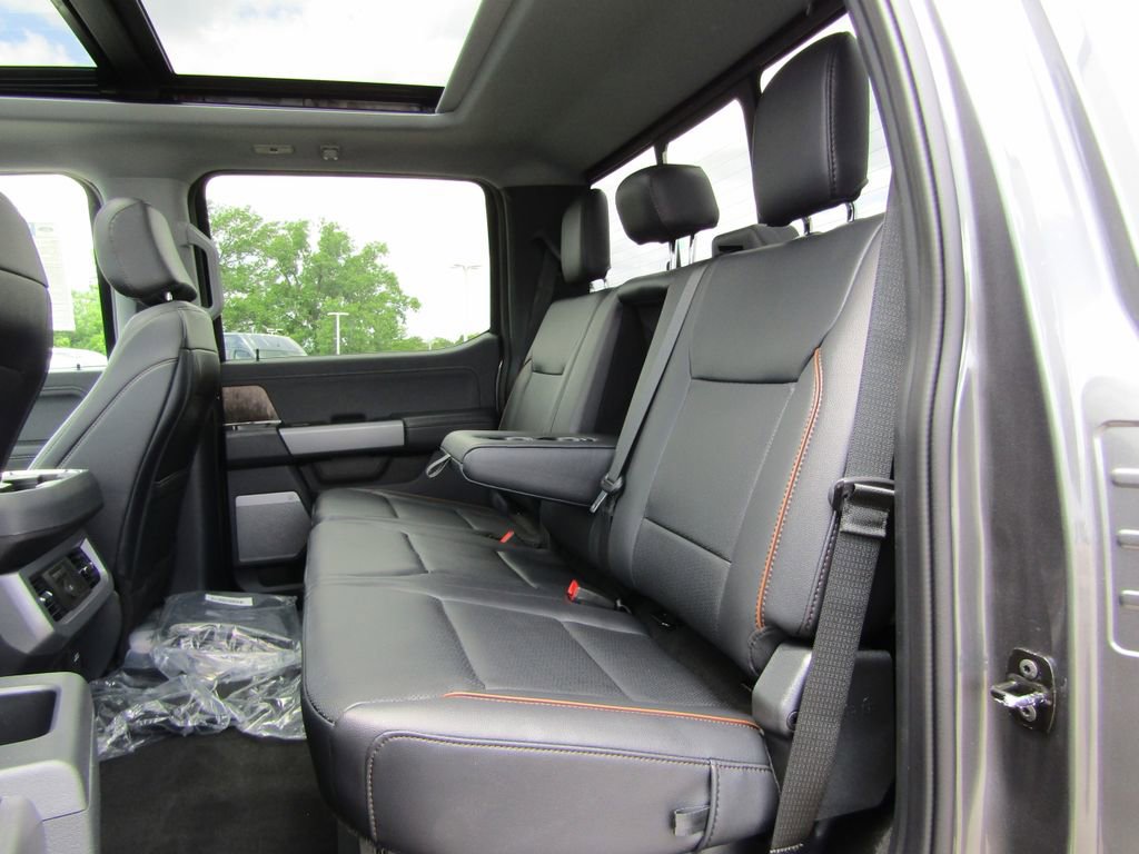 New 2025 Ford F350 Lariat w/ Lariat Ultimate Package image 24