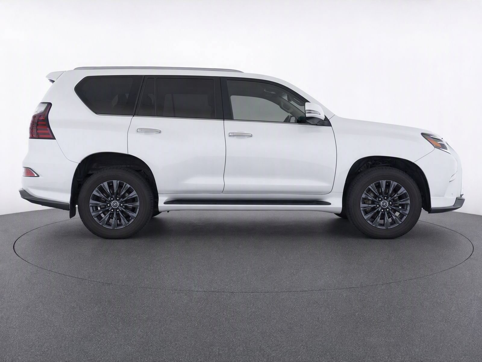 Used 2021 Lexus GX 460 Premium w/ Accessory Package AWD/4WD image 4