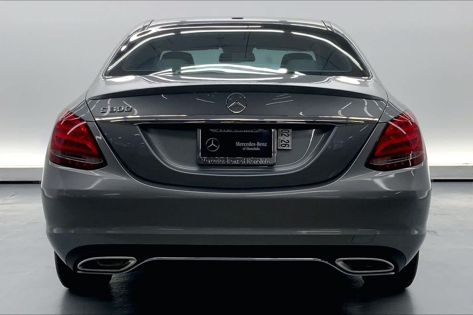 Used 2016 Mercedes-Benz C 300 Sedan image 3