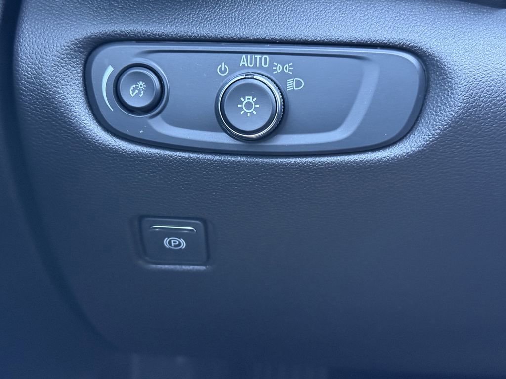 Used 2025 Chevrolet Blazer RS image 26