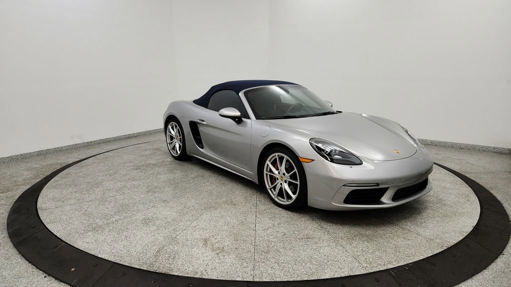 Used 2017 Porsche 718 Boxster S RWD image 12