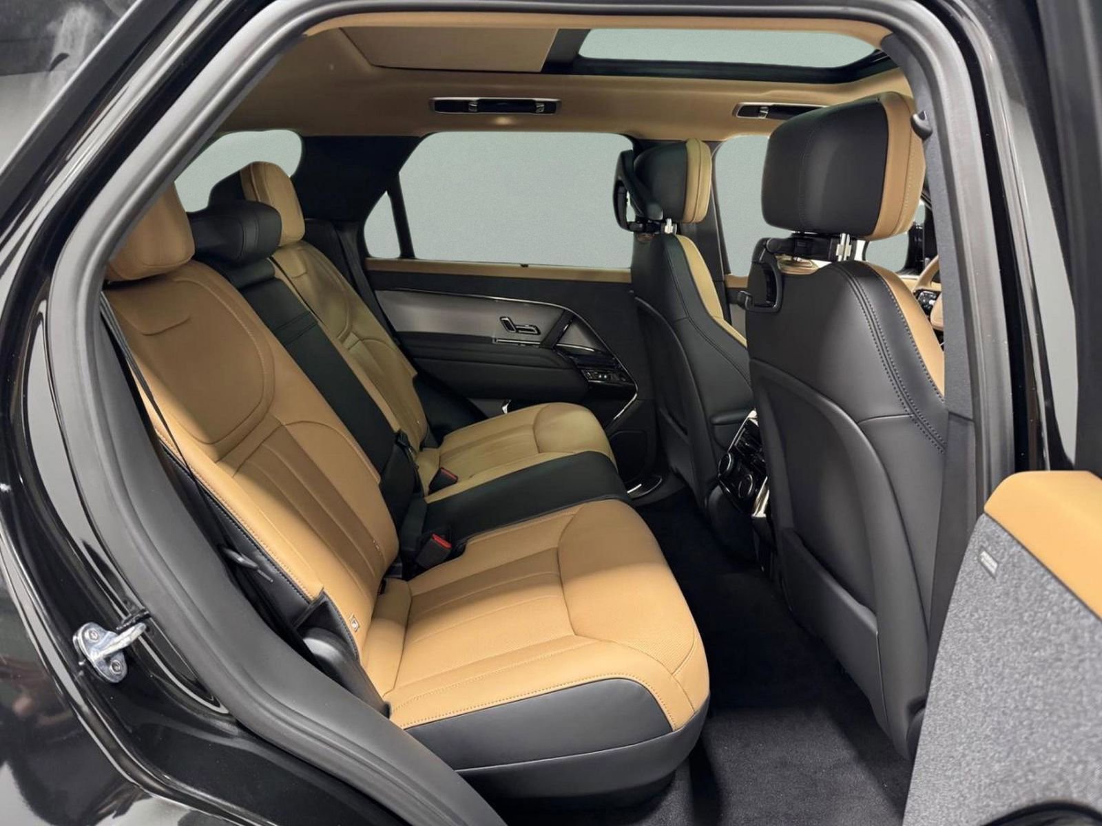 New 2026 Land Rover Range Rover Sport Dynamic SE image 10