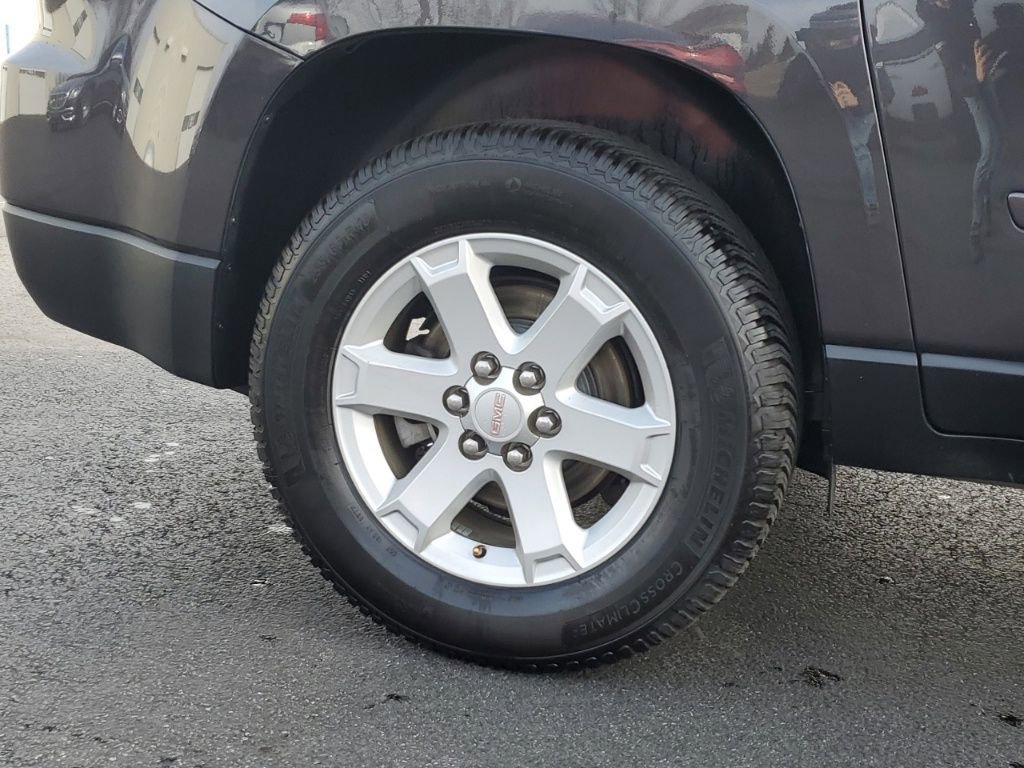 Used 2014 GMC Acadia SLE image 9