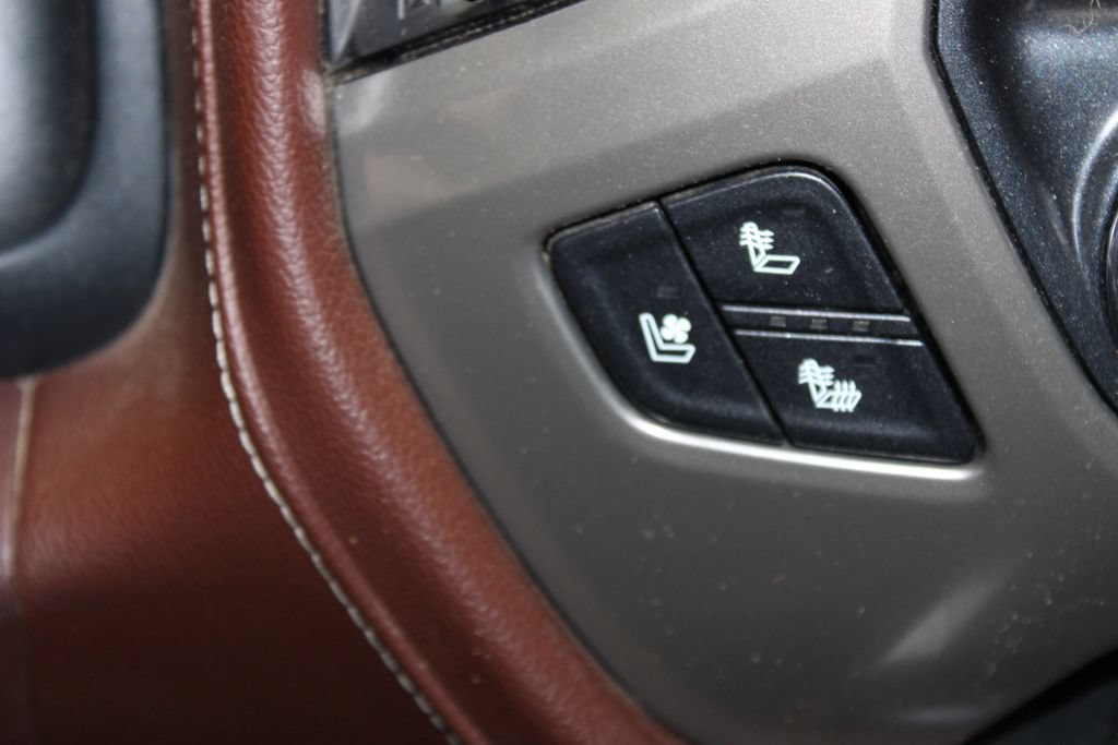 Used 2019 Chevrolet Silverado 2500 High Country w/ Duramax Plus Package AWD/4WD image 46