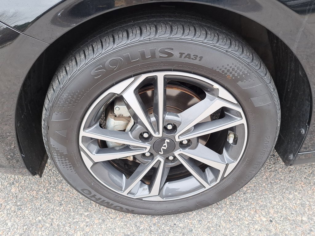 Used 2024 Kia Forte LXS w/ LXS Technology Package image 31