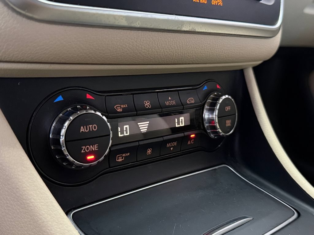 Used 2018 Mercedes-Benz CLA 250 image 19