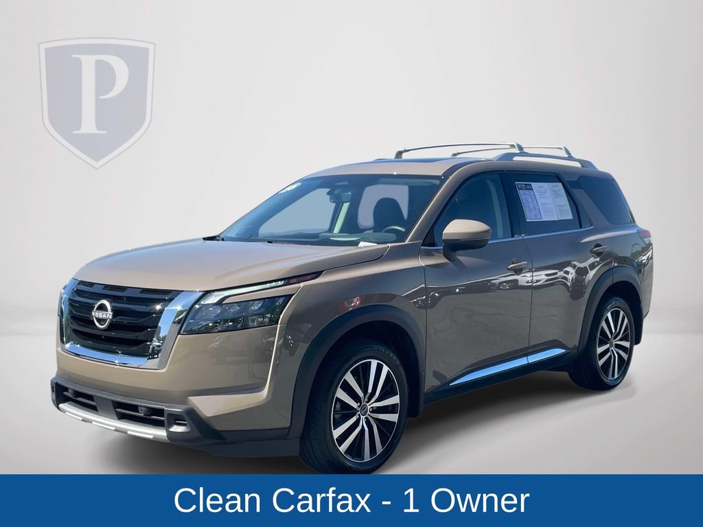 Used 2025 Nissan Pathfinder Platinum AWD/4WD image 3