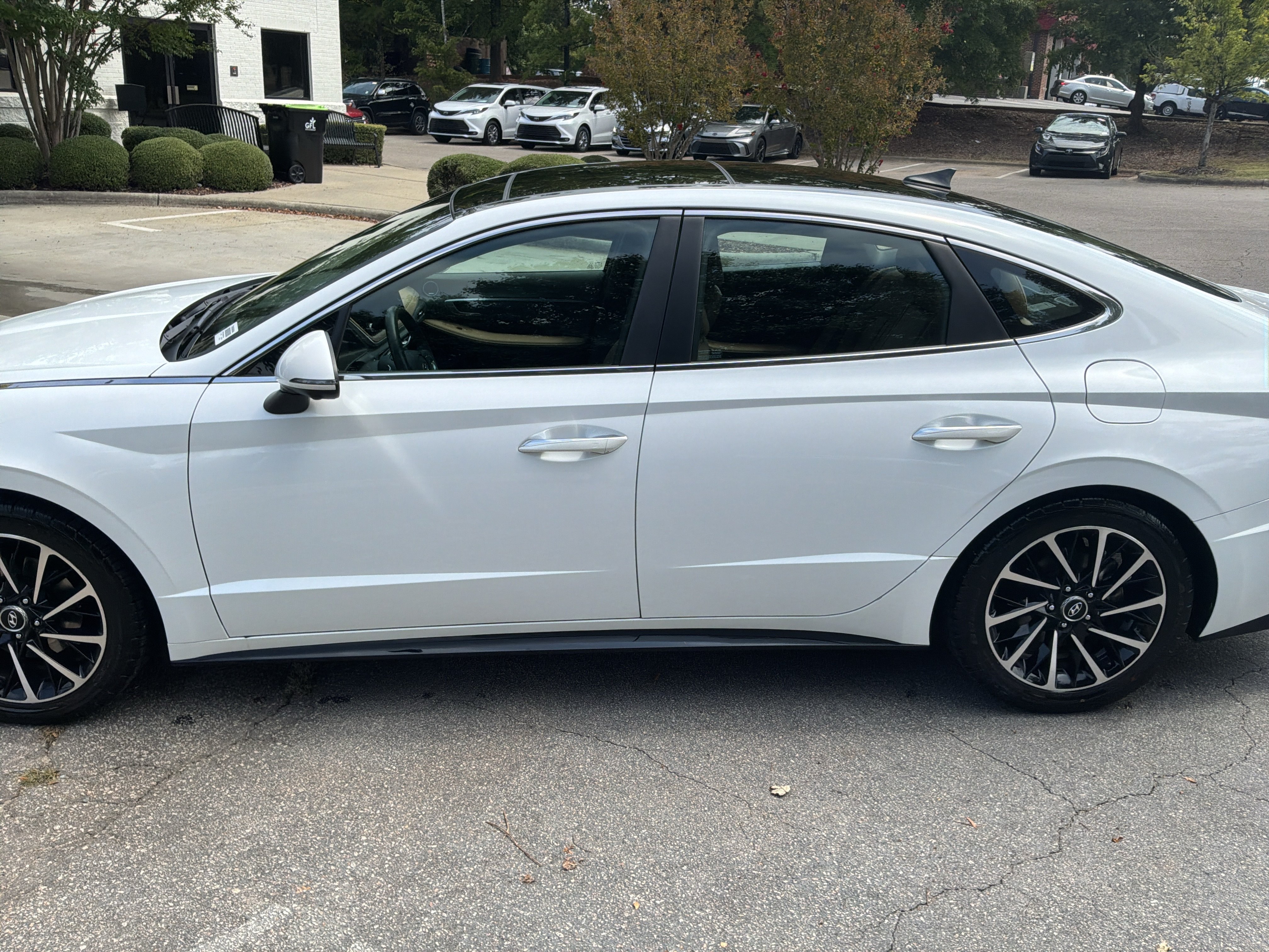 Used 2021 Hyundai Sonata Limited FWD image 7