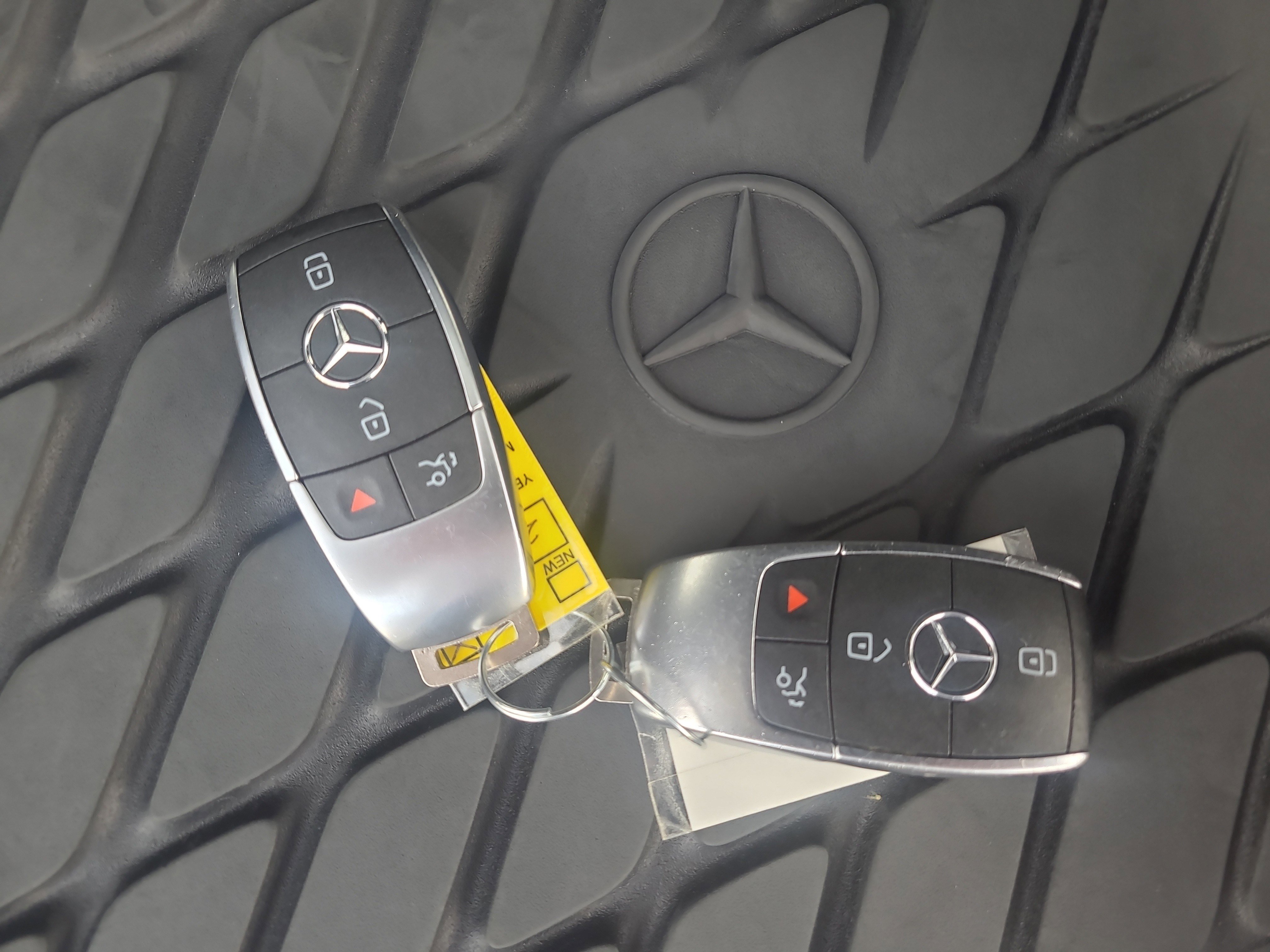 Used 2020 Mercedes-Benz GLB 250 4MATIC image 31