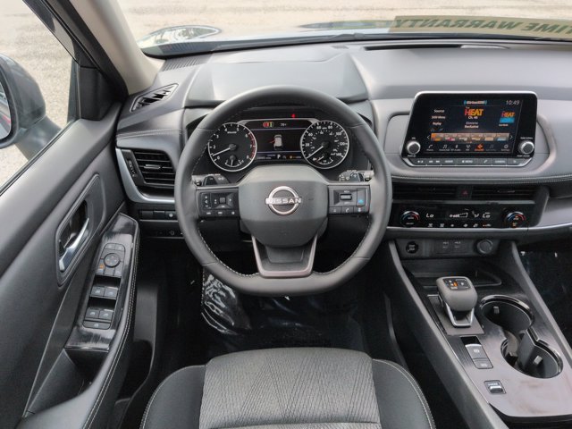 Certified 2026 Nissan Rogue SV FWD image 16