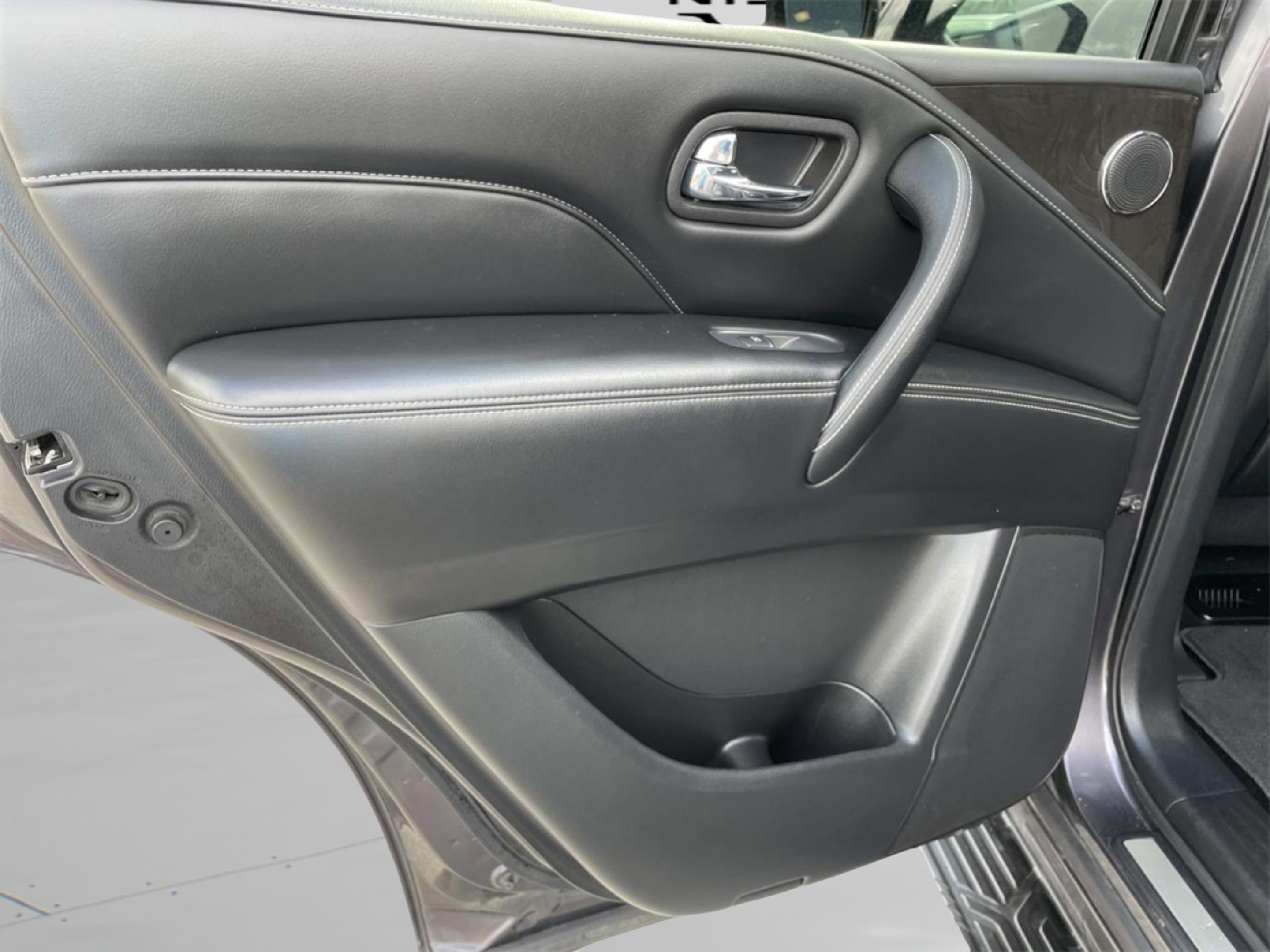 Used 2024 INFINITI QX80 Luxe image 12