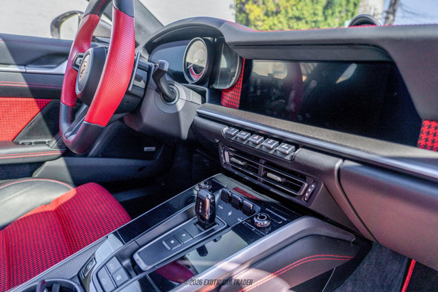 Used 2021 Porsche 911 Turbo S image 46