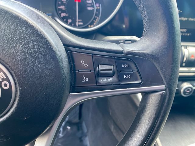 Used 2019 Alfa Romeo Giulia AWD w/ Cold Weather Package image 20