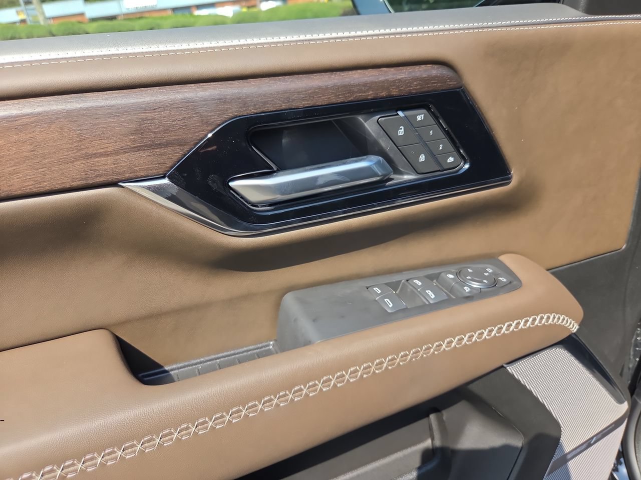New 2026 GMC Yukon XL Denali Ultimate AWD/4WD image 24