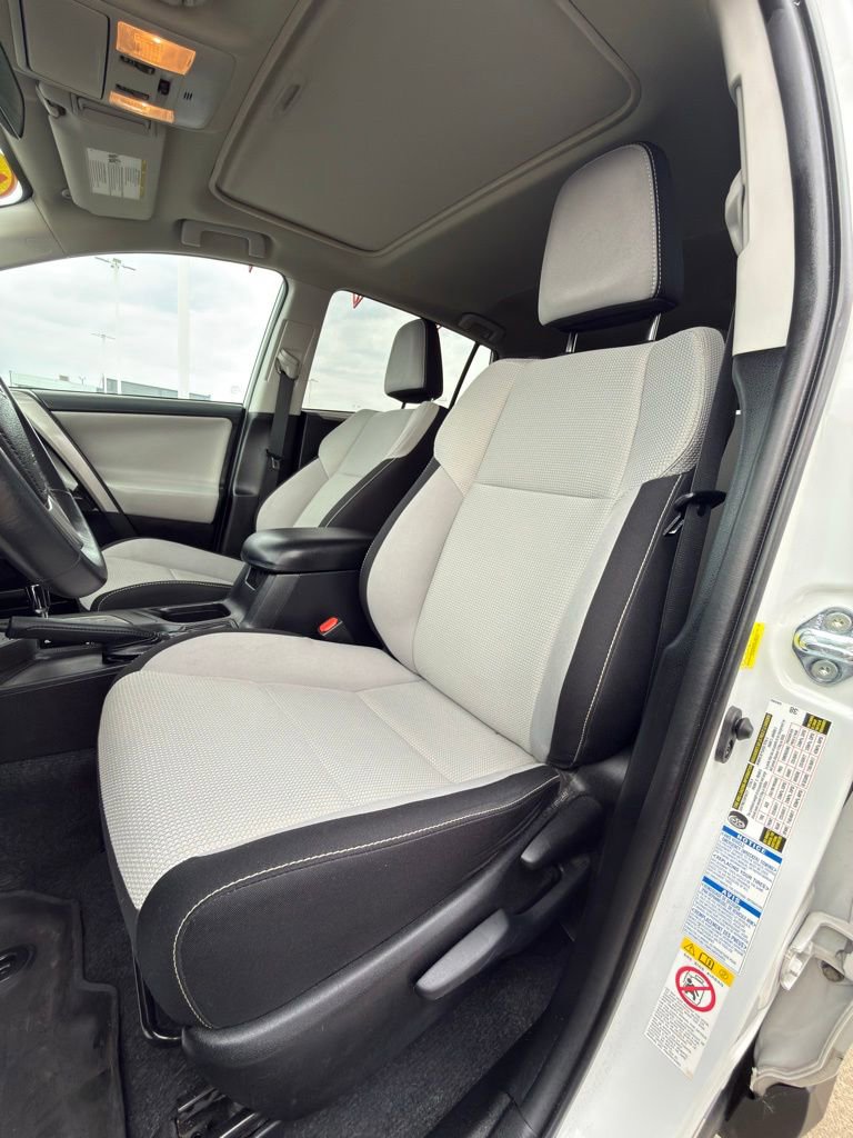 Used 2017 Toyota RAV4 XLE image 12
