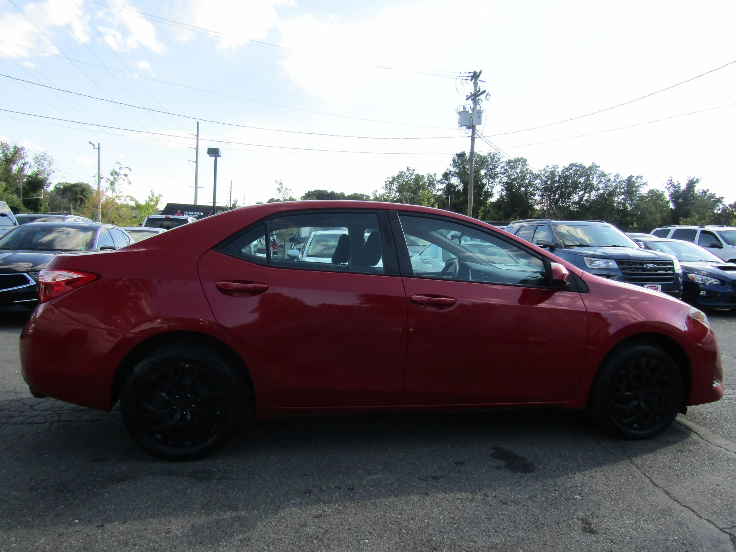 Used 2017 Toyota Corolla LE image 8