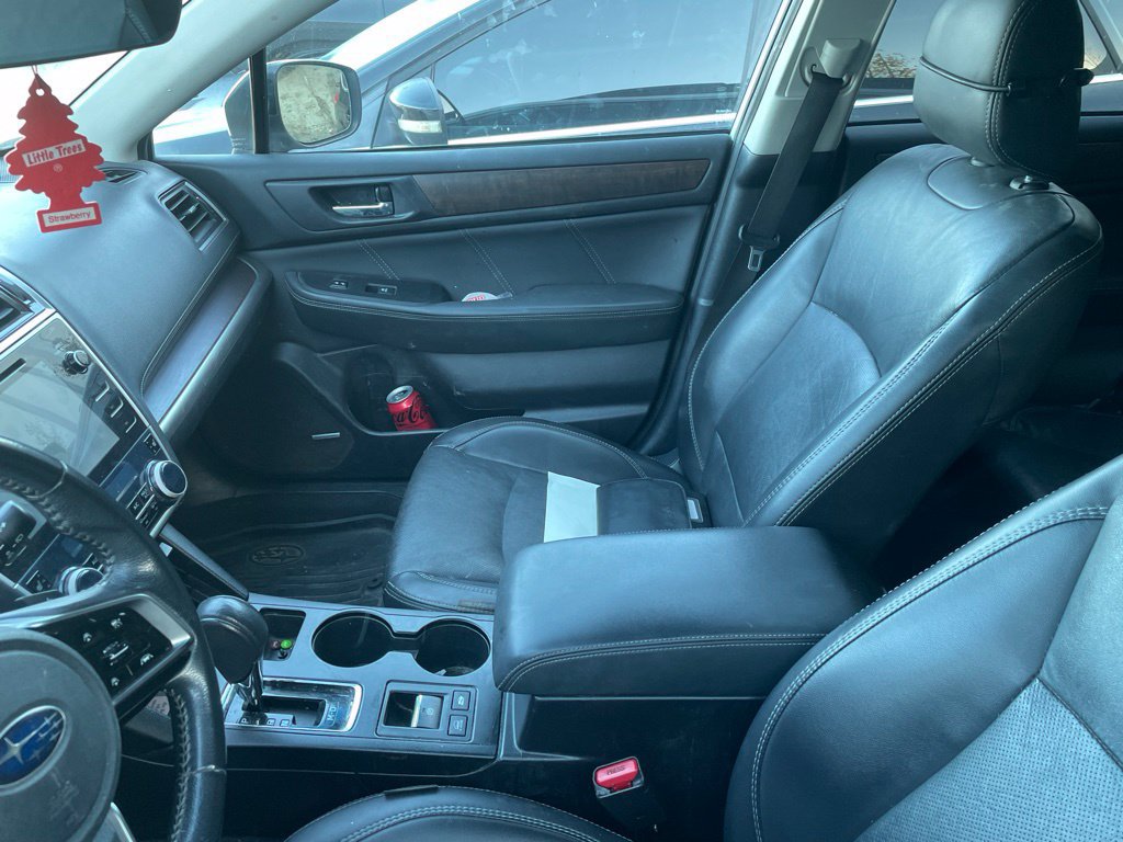 Used 2019 Subaru Outback 3.6R Limited AWD/4WD image 10