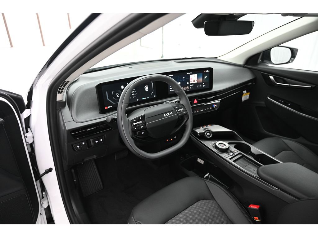 New 2025 Kia EV6 Light w/ Light LR Technology Package image 18